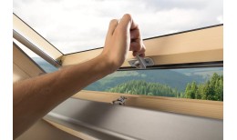 Деревянное мансардное окно FTP-V U3 WI-FI