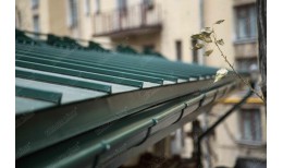 Соединитель желоба Grand Line 125 мм RAL 6005 зеленый мох