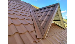 Металлочерепица камея 0,5 Rooftop Бархат RAL 8017 шоколад