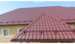 Металлочерепица камея Grand Line 0,5 PurLite Matt RAL 3005 красное вино