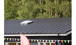 Фальц двойной стоячий Grand Line 0,5 Satin Matt с пленкой на замках RAL 9005 черный